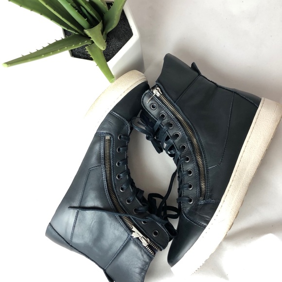 Pajar Canada -Rebel Side Zip High Top Sneakers. - Picture 7 of 8